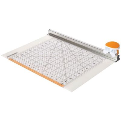 Combiné Cutter Rotatif Fiskars Ø 45 mm et Règle 12x12