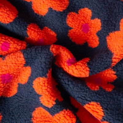 Tissu Sherpa Elya  Fleurs oranges sur fond Bleu foncé - Par 10 cm
