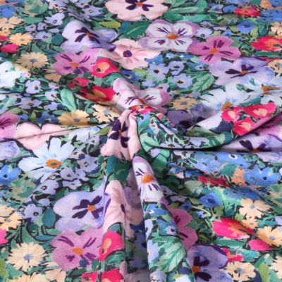 Tissu Jersey Viscose Digital Fleurs parme, violettes et vertes sur fond Noir - Par 10 cm