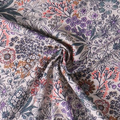 Tissu Popeline de Coton Amandine fleurs Violettes sur fond Ecru - Par 10 cm
