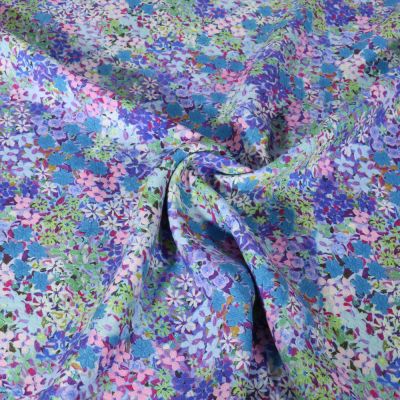 Tissu Viscose EcoVero Floral sur fond Bleu - Par 10 cm