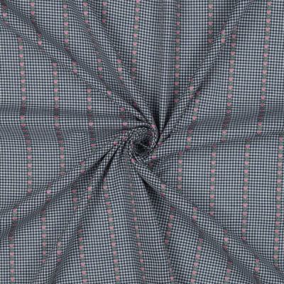 Tissu Voile de Coton imprimé Petits carreaux Bleu brodées de Roses sur fond Blanc - Par 10 cm