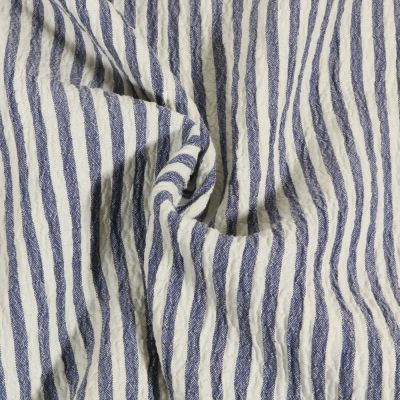 Tissu Seersucker rayé Blanc sur fond Bleu - Par 10 cm