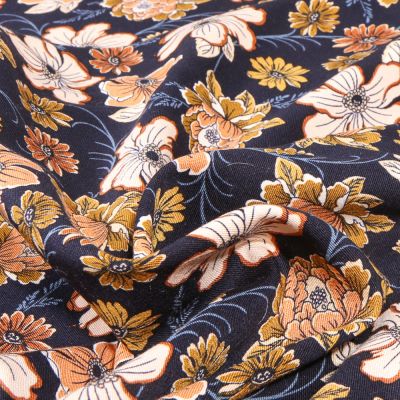Tissu Viscose Twill extensible Pivia sur fond Bleu marine - Par 10 cm