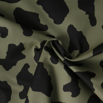 Tissu Toile de Coton  Zélina camouflage militaire sur fond Vert kaki - Par 10 cm