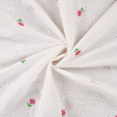 Tissu Voile de Coton brodé ajouré Fleurs roses et vertes sur fond Blanc - Par 10 cm