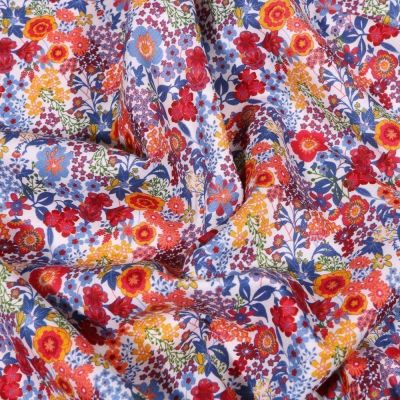 Tissu Popeline de coton Sweet Flower Carmen sur fond Blanc - Par 10 cm