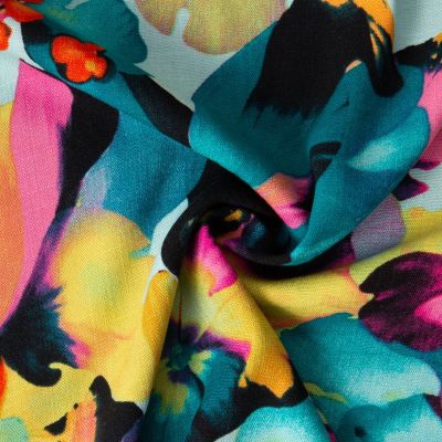 Tissu Viscose Calandra stretch fleurs tropicales sur fond Multicolore - Par 10 cm