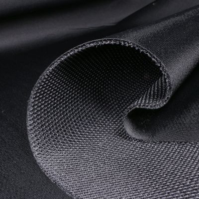 Tissu Résille matelassé mesh 3D Noir - Par 10 cm