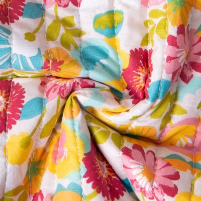 Tissu Coton Matelassé réversible Clara petites fleurs multicolores et strass bleu ciel sur fond Blanc - Par 10 cm