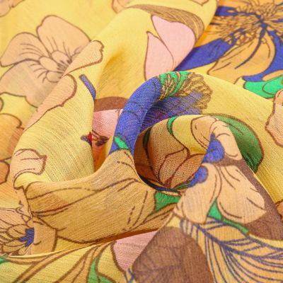 Tissu Mousseline Antonina sur fond Jaune - Par 10 cm