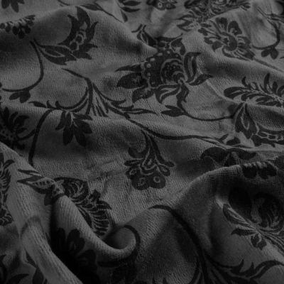 Tissu Velours tout doux Enora fleurs Noires sur fond Gris - Par 10 cm