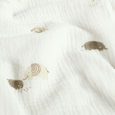 Tissu Double gaze de Coton éléphants Beige et Taupe sur fond Blanc cassé - Par 10 cm