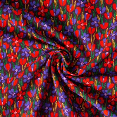 Tissu Coton imprimé Arty Gigi tapis fleuri Rouge et Violet sur fond Bordeaux - Par 10 cm