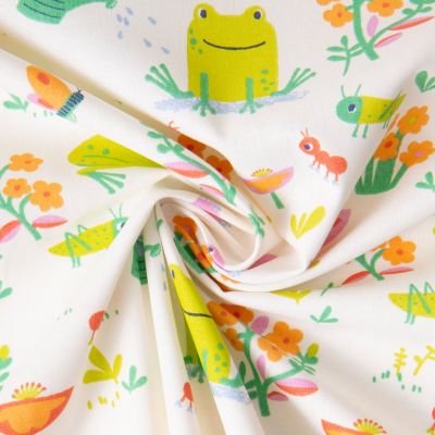 Tissu Coton imprimé Arty Cacao sur fond Vert pastel - Par 10 cm
