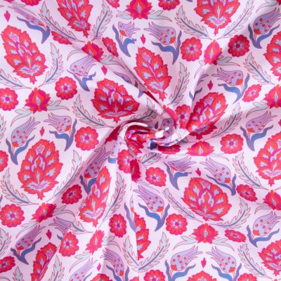 Tissu Coton imprimé Motif indien sur fond Blanc - Par 10 cm