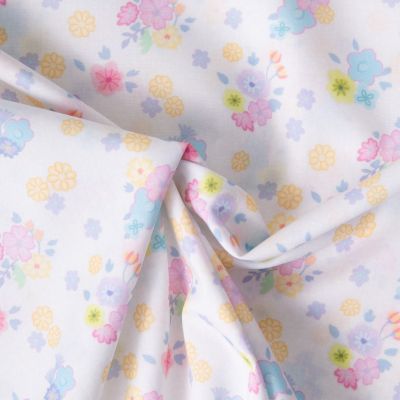 Tissu Popeline de Coton légère Petites fleurs pastel aquarelle multicolores sur fond Blanc - Par 10 cm