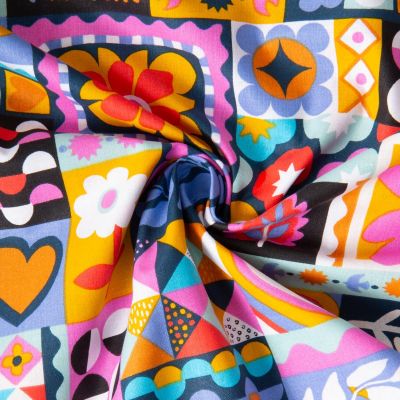 Tissu Coton imprimé  Arty Bimba multicolore sur fond Noir - Par 10 cm