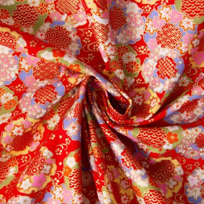 Tissu Coton imprimé lurex Arty Japan vibes sur fond Rouge - Par 10 cm