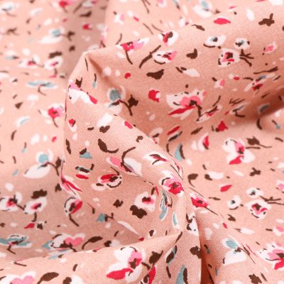 Tissu Viscose Arty Greta sur fond Rose pâle - Par 10 cm