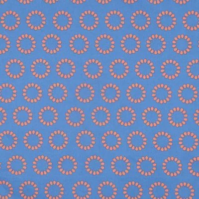 Tissu Polycoton  Rosace Pop orange sur fond Bleu lavande - Par 10 cm