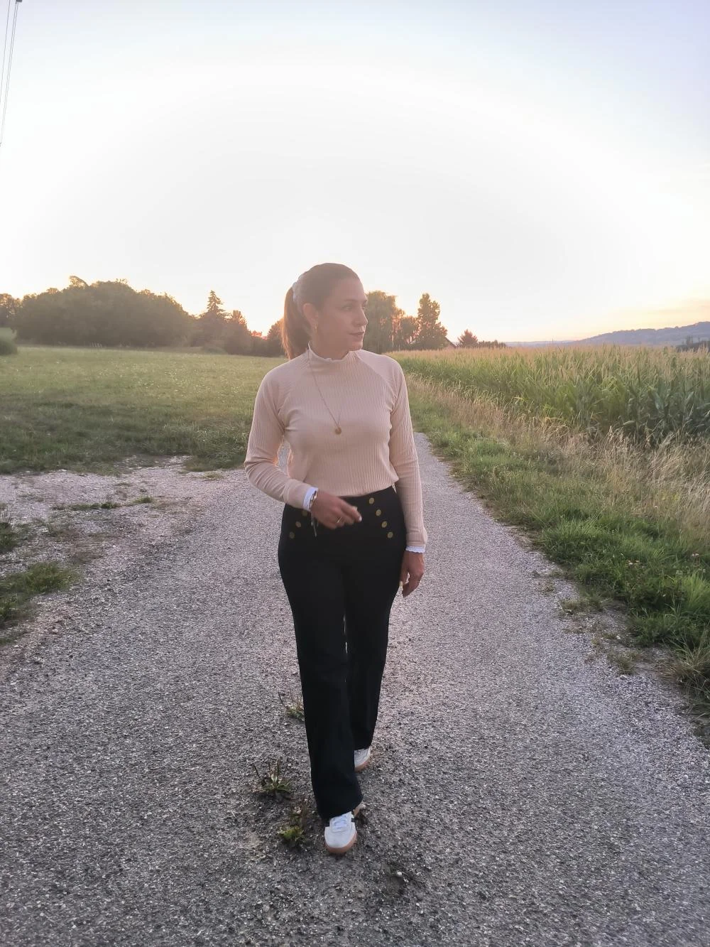 Sous-pull Romantica